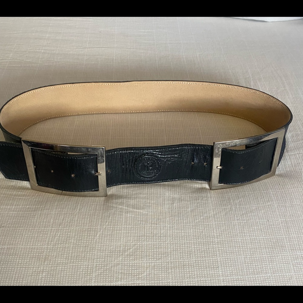 Belt with 2 buckles